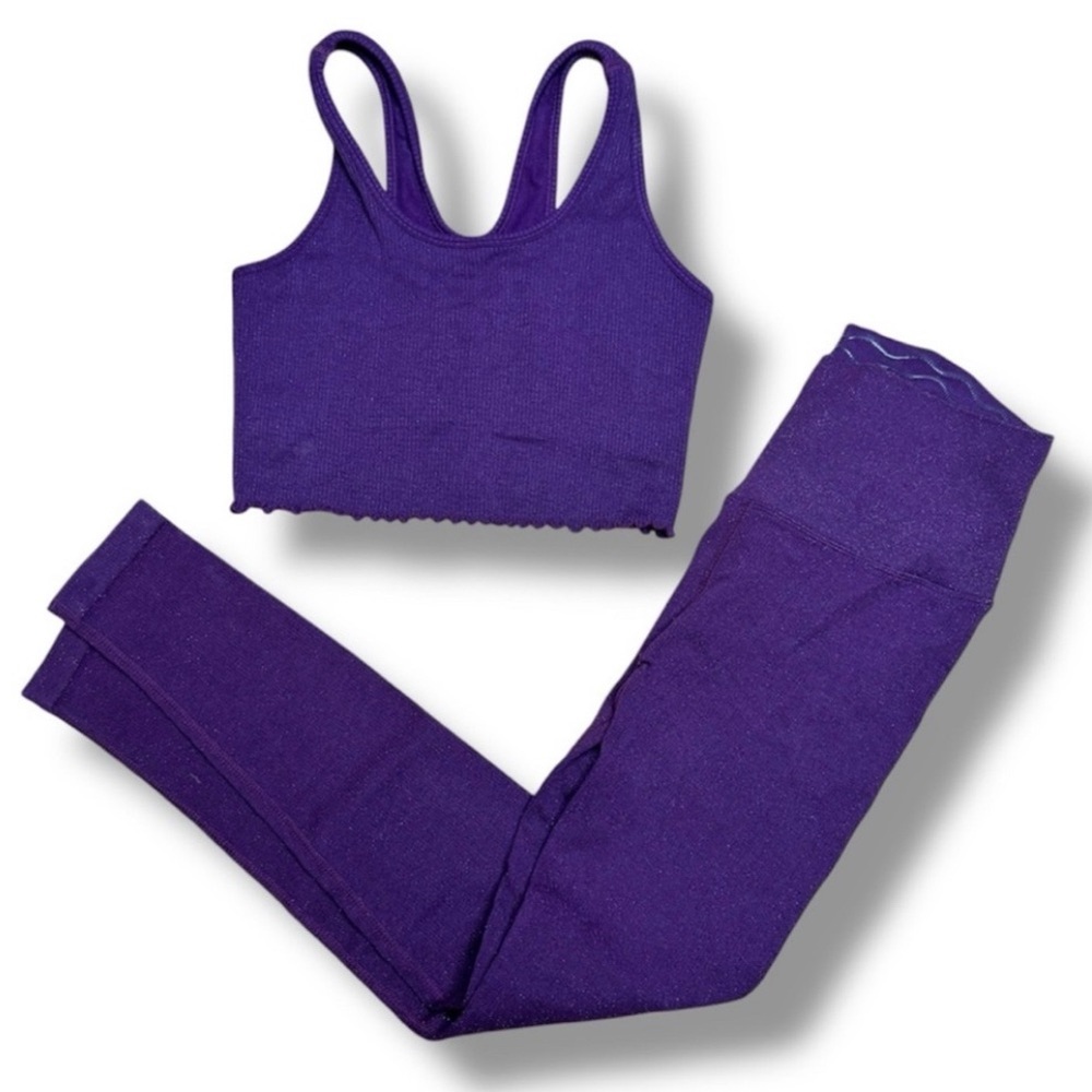 Spiritual Gangster Deep Purple yoga set. Includes leggings and top